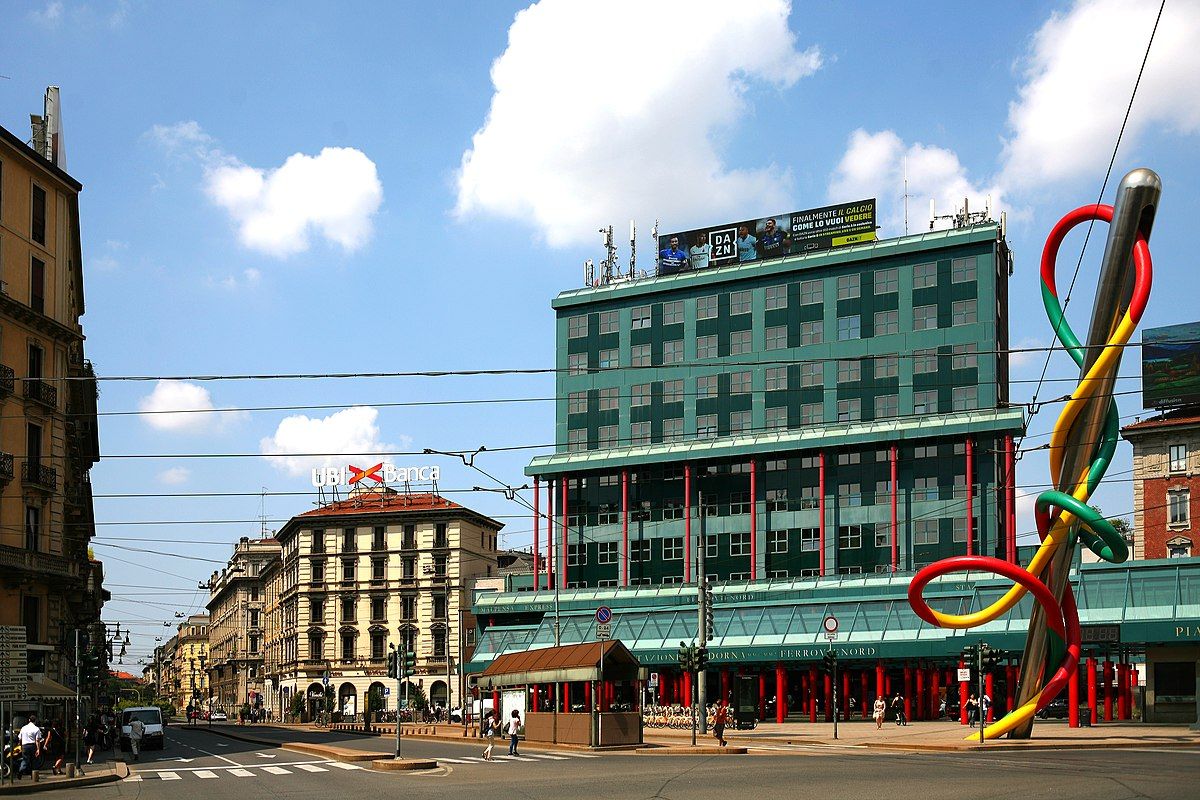 Piazzale Cadorna a Milano