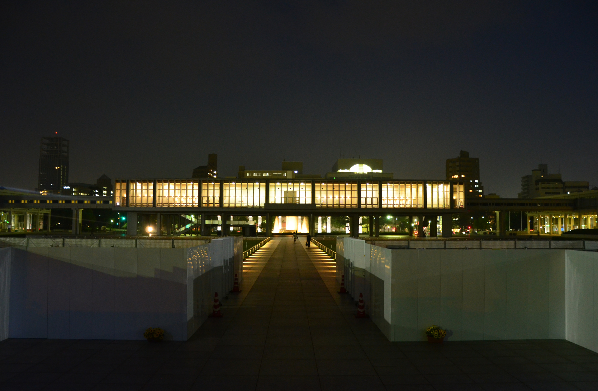 peace centre hiroshima kenzo tange